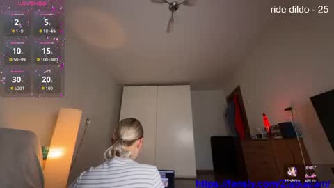 Snapshot of onezyzz1 chatting on 07.14.26 onezyzz1 online show from 07.14.26