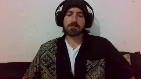 Snapshot of oniyoshiken chatting on 10.15.25 oniyoshiken online show from 10.15.25