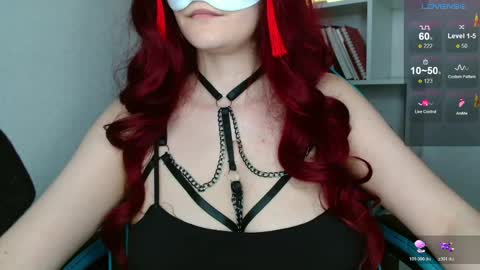 Snapshot of online_fantasy chatting on 05.30.26 Kitsune 3 online show from 05.30.26
