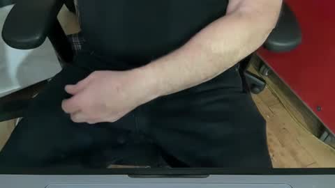 onlocationnyc online show from 01.16.25