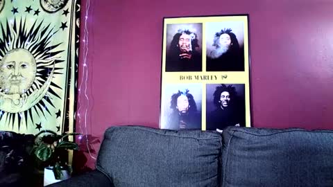 Snapshot of only1jtreasure chatting on 02.04.25 Only1JTreasure online show from 02.04.25