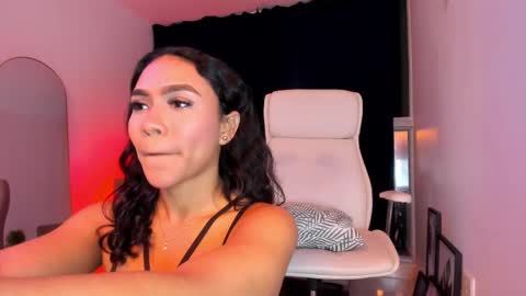 Snapshot of only_pammela chatting on 10.03.25 misssaray official online show from 10.03.25