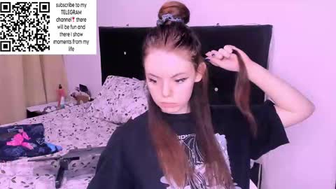 Snapshot of only_sarah1 chatting on 12.11.24 only_sarah1 online show from 12.11.24