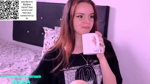 Snapshot of only_sarah1 chatting on 02.17.25 only_sarah1 online show from 02.17.25