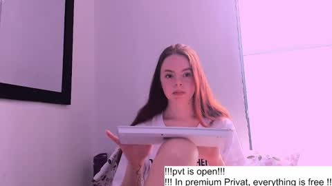 Snapshot of only_sarah1 chatting on 10.17.25 only_sarah1 online show from 10.17.25