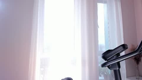 Amelia online show from 12.20.25