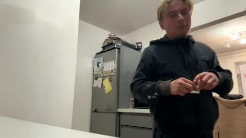 Snapshot of onlyloveyoutwice2016 chatting on 11.06.25 onlyloveyoutwice2016 online show from 11.06.25