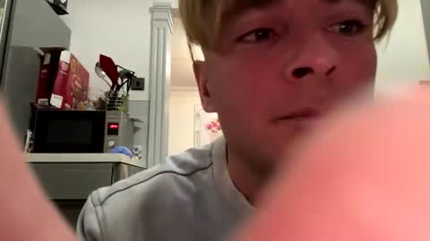 Snapshot of onlyloveyoutwice2016 chatting on 11.18.25 onlyloveyoutwice2016 online show from 11.18.25