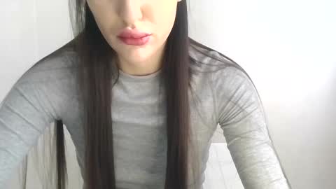 onlyol online show from 02.25.25