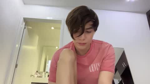 Snapshot of onlysergio chatting on 10.27.25 Sergio online show from 10.27.25