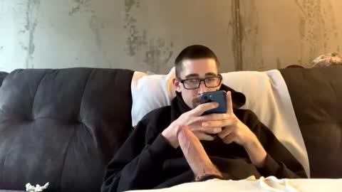 Snapshot of onthecumup69 chatting on 02.13.25 onthecumup69 online show from 02.13.25