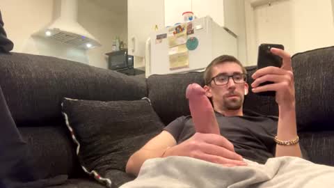 Snapshot of onthecumup69 chatting on 03.04.25 onthecumup69 online show from 03.04.25