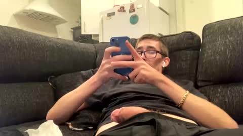 Snapshot of onthecumup69 chatting on 03.09.25 onthecumup69 online show from 03.09.25