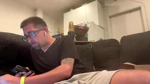 Snapshot of onthecumup69 chatting on 09.30.25 onthecumup69 online show from 09.30.25