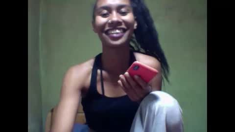 Snapshot of oolyette chatting on 09.08.25 oolyette online show from 09.08.25