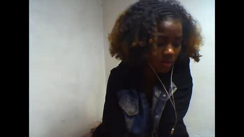 Snapshot of oooorazanasoa chatting on 05.29.26 oooorazanasoa online show from 05.29.26