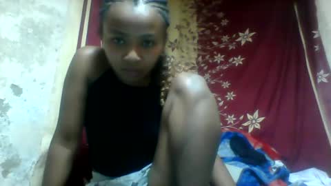 Snapshot of oooozafiette chatting on 06.28.26 oooozafiette online show from 06.28.26