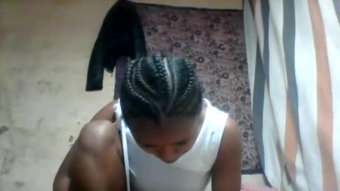 Snapshot of oooozafiette chatting on 06.30.26 oooozafiette online show from 06.30.26