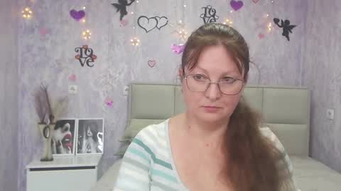 Snapshot of oovanessahotts chatting on 03.05.25 Vanessa online show from 03.05.25