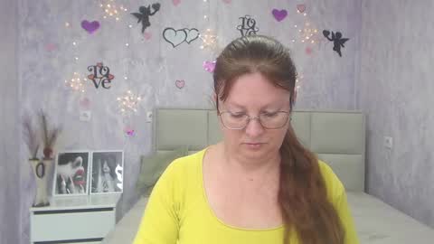 Snapshot of oovanessahotts chatting on 03.07.25 Vanessa online show from 03.07.25