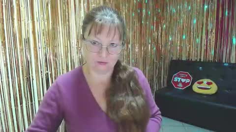 Snapshot of oovanessahotts chatting on 10.01.25 Vanessa online show from 10.01.25