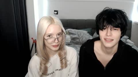 Bella and John online show from 11.07.25