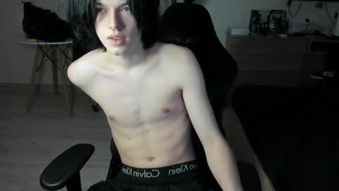 Bella and John online show from 05.25.26
