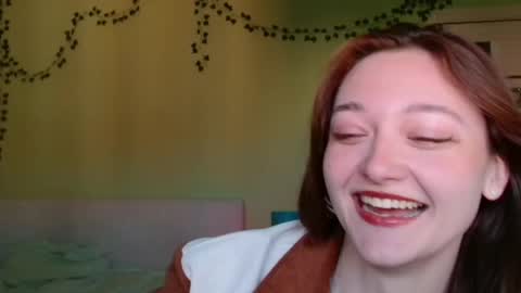 Snapshot of orange___melani chatting on 05.19.26 Melani online show from 05.19.26