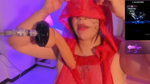 Snapshot of ori_whore chatting on 04.15.26 ori_whore online show from 04.15.26