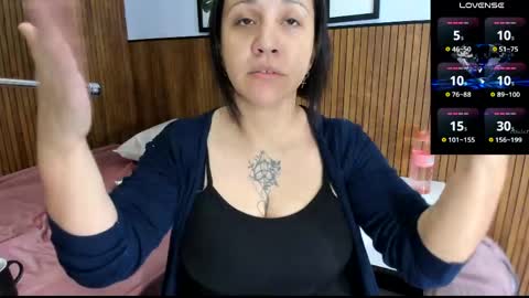 Snapshot of ori_whore chatting on 05.13.26 ori_whore online show from 05.13.26