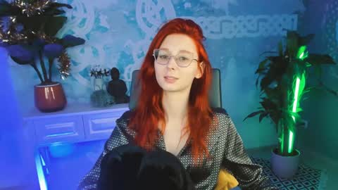 Snapshot of orianna_blade chatting on 01.11.25 Orianna -  Hi Im into geek culture cosplay crafting LARP games. Shall we play DnD online show from 01.11.25