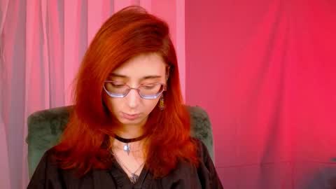 Snapshot of orianna_blade chatting on 09.24.25 Orianna -  Hi Im into geek culture cosplay crafting LARP games. Shall we play DnD online show from 09.24.25