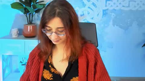 Snapshot of orianna_blade chatting on 10.15.25 Orianna -  Hi Im into geek culture cosplay crafting LARP games. Shall we play DnD online show from 10.15.25