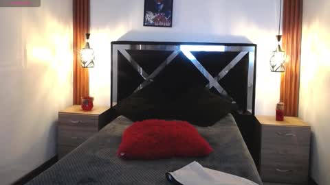 ORIANNA online show from 12.21.25