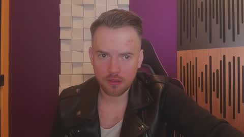 Oscar Steel Savage online show from 03.09.25