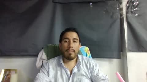 Snapshot of oscaryn_martell chatting on 03.24.26 oscaryn_martell online show from 03.24.26