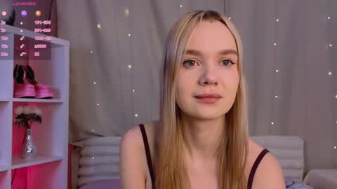 Snapshot of oseaan chatting on 02.18.25 Heidi  online show from 02.18.25