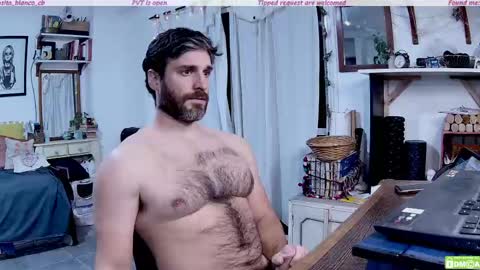 Osito Blanco online show from 05.12.26