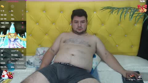 Snapshot of oso_gael chatting on 12.13.24 Bear Gael online show from 12.13.24