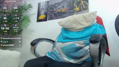 Snapshot of oso_gael chatting on 03.04.25 Bear Gael online show from 03.04.25