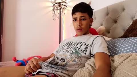 ostin 18hot online show from 11.13.25