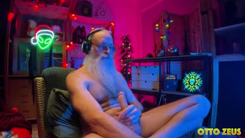 Otto Zeus online show from 12.26.24