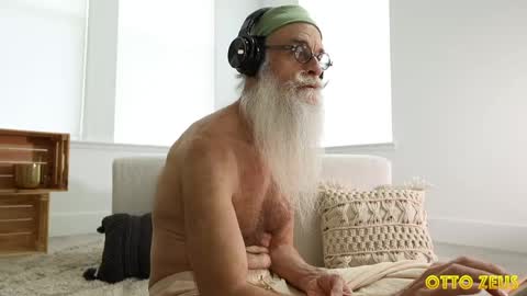 Otto Zeus online show from 04.01.26