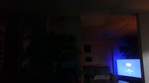 Snapshot of ouiostie chatting on 12.19.24 Vraiment la online show from 12.19.24