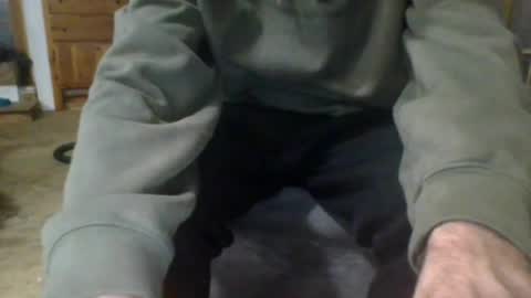 Snapshot of outdoorsmangonewild chatting on 08.04.26 Putdoorsman online show from 08.04.26