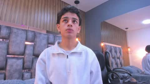 Owen Johnson online show from 04.01.26