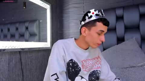 owen_stone1 online show from 03.08.25