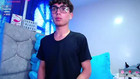 Owen  Independent model  online show from 12.06.24