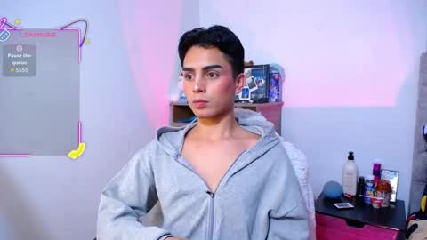 Owen  Independent model  online show from 11.25.25