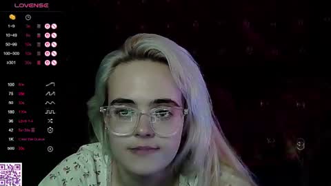 Oxcy online show from 07.05.26